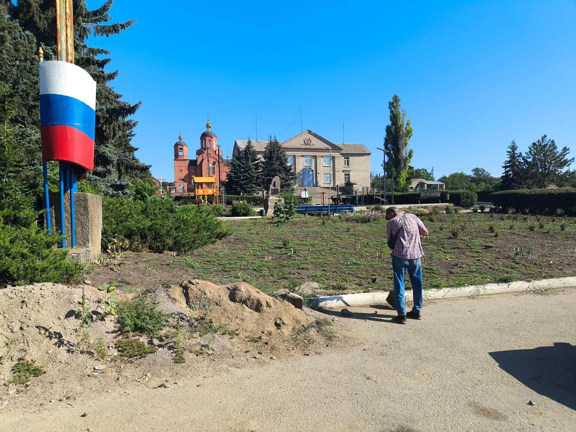 В «Уютном округе» кипит работа! 🧹🌿.