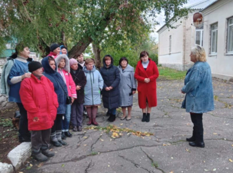 Сход граждан в селе Васильевка.