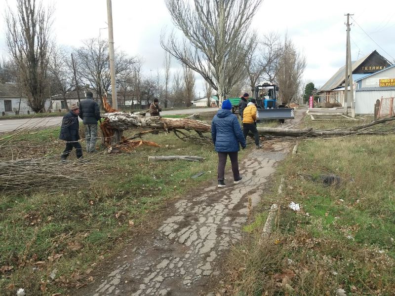 Продолжаются работы по устранению последствий стихийного бедствия.