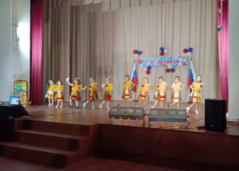 В Стыле прошел праздничный концерт &quot;Пою тебе моя Россия&quot;.