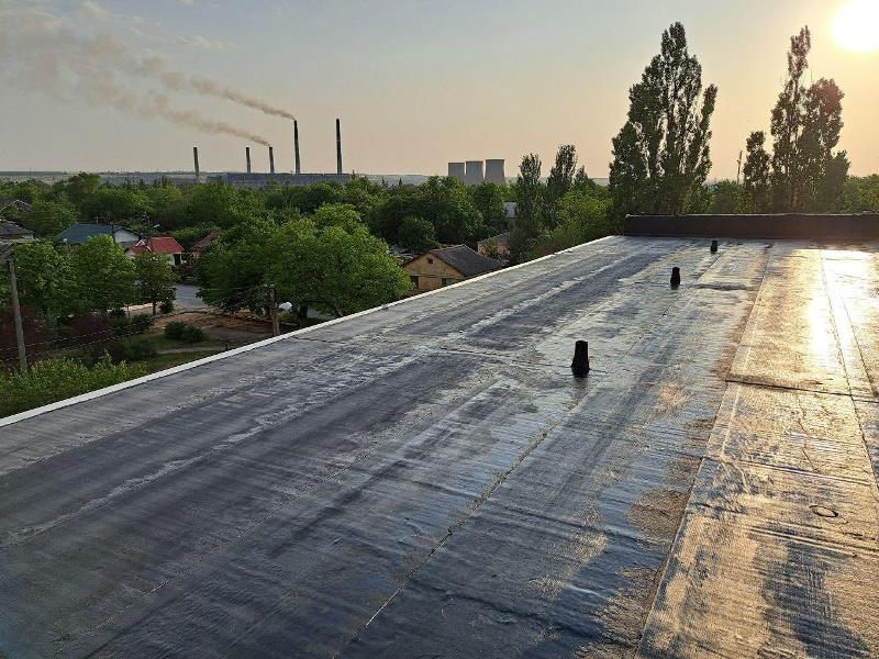 Забайкалье подготавливает фасад музыкальной школы в пгт Новый Свет к декоративной отделке.