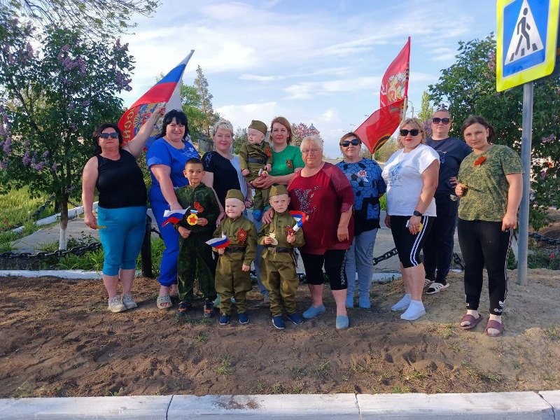 🧧В Старобешевском округе прошла Всероссийская акция &quot;Автопробег бессмертного полка&quot;.