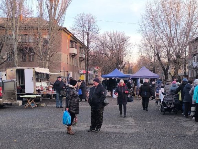 В поселке Новый Свет прошла выездная ярмарка .