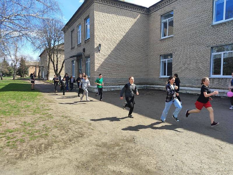 В селе Марьяновка прошел легкоатлетический забег ко Дню здоровья «Здоровый образ жизни в наших сердцах».