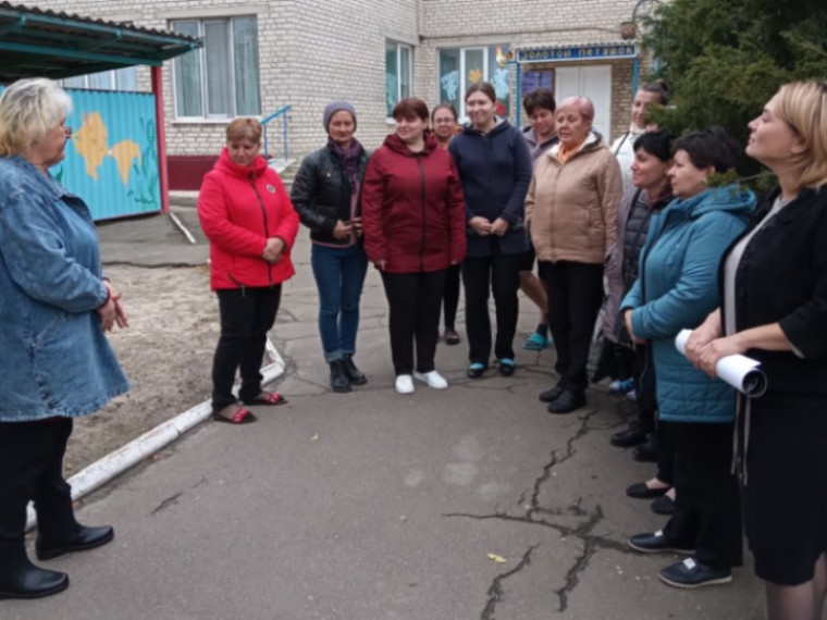 Сход граждан в селе Раздольное. Сход граждан в селе Раздольное.