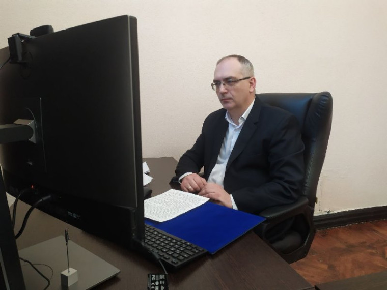 Владимир Бидёвка выступил с докладом по вопросам развития социального предпринимательства. Владимир Бидёвка выступил с докладом по вопросам развития социального предпринимательства.