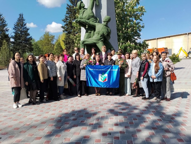 В Старобешевском округе прошло патриотическое мероприятие для первичных организаций образовательных учреждений округа. В Старобешевском округе прошло патриотическое мероприятие для первичных организаций образовательных учреждений округа.