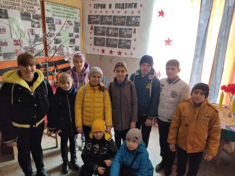 В Новозарьевском сельском центре культуры и досуга проходит фотовыставка "Герои и подвиги". В Новозарьевском сельском центре культуры и досуга проходит фотовыставка "Герои и подвиги".