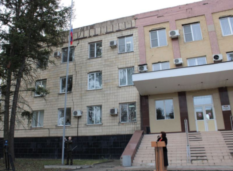 В Старобешево прошло мероприятие ко Дню государственного Флага ДНР. В Старобешево прошло мероприятие ко Дню государственного Флага ДНР.