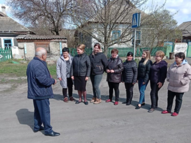 Сход граждан в селе Раздольное. Сход граждан в селе Раздольное.