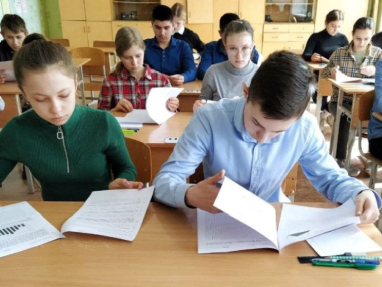 Учащиеся 4-х и 8-х классов приняли участие во Всероссийских проверочных работах. Учащиеся 4-х и 8-х классов приняли участие во Всероссийских проверочных работах.
