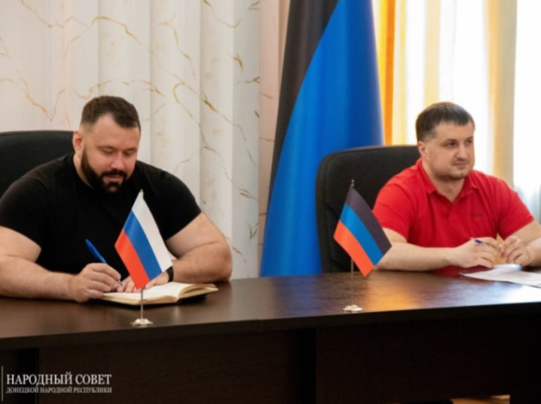 Парламентарии обсудили вопросы социальной защиты военнослужащих. Парламентарии обсудили вопросы социальной защиты военнослужащих.