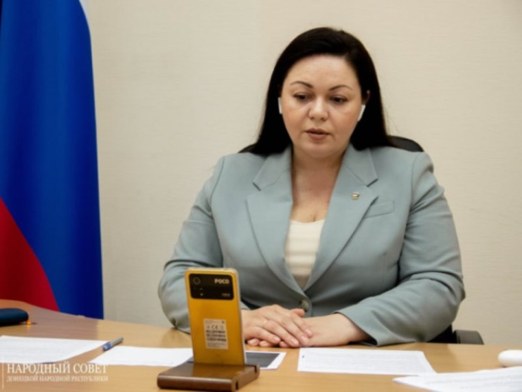 Елена Шишкина приняла участие в круглом столе «Защита прав и здоровья детей Донбасса». Елена Шишкина приняла участие в круглом столе «Защита прав и здоровья детей Донбасса».