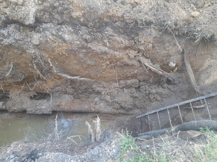 Ремонтно-восстановительные работы сетей водоснабжения в поселке Старобешево. Ремонтно-восстановительные работы сетей водоснабжения в поселке Старобешево.