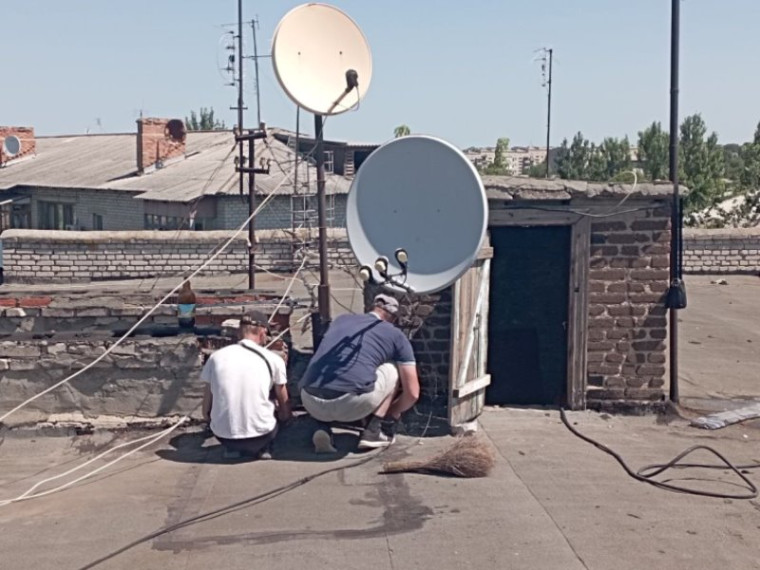 В населенных пунктах Старобешевского района продолжаются работы по ремонту многоквартирных жилых домов. В населенных пунктах Старобешевского района продолжаются работы по ремонту многоквартирных жилых домов.