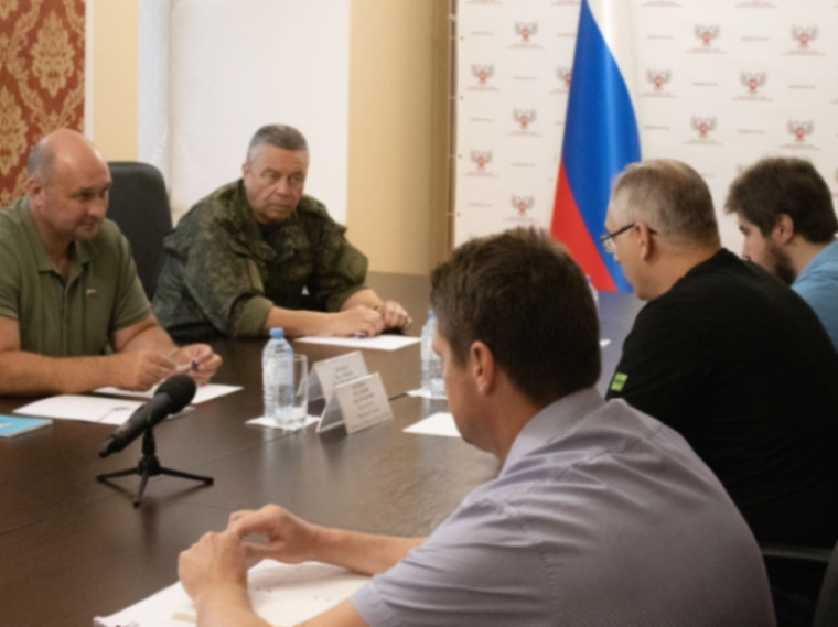 Заксобрание Севастополя и Народный Совет ДНР договорились о подписании соглашения о сотрудничестве. Заксобрание Севастополя и Народный Совет ДНР договорились о подписании соглашения о сотрудничестве.