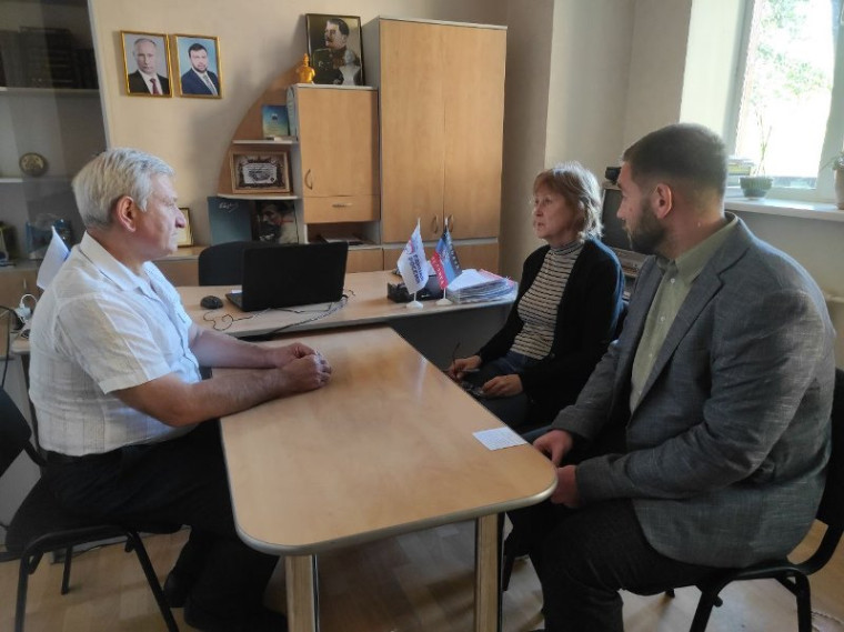 Рабочая встреча главы администрации Старобешевского района. Рабочая встреча главы администрации Старобешевского района.